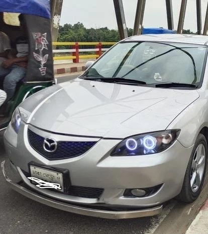 Used Mazda Axela 2005 Price in Sri Lanka