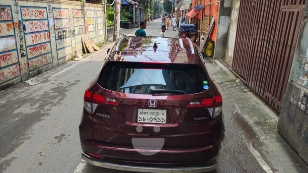 Used Honda Vezel Hybrid 2015 Price in Sri Lanka